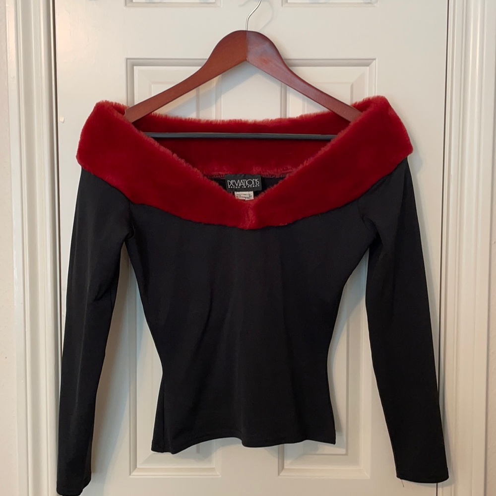 Deviations black top with dark red fur trim